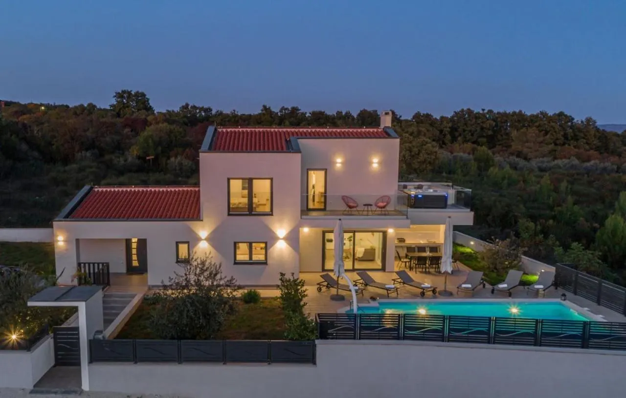 Villa Izabel With Hot Whirpool Krnica 0*,  Kroatien